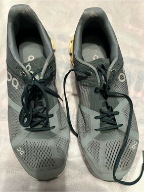 On Running Women’s Cloudrunner 2 Running Shoes - Gray/Greenish - Size 9.5